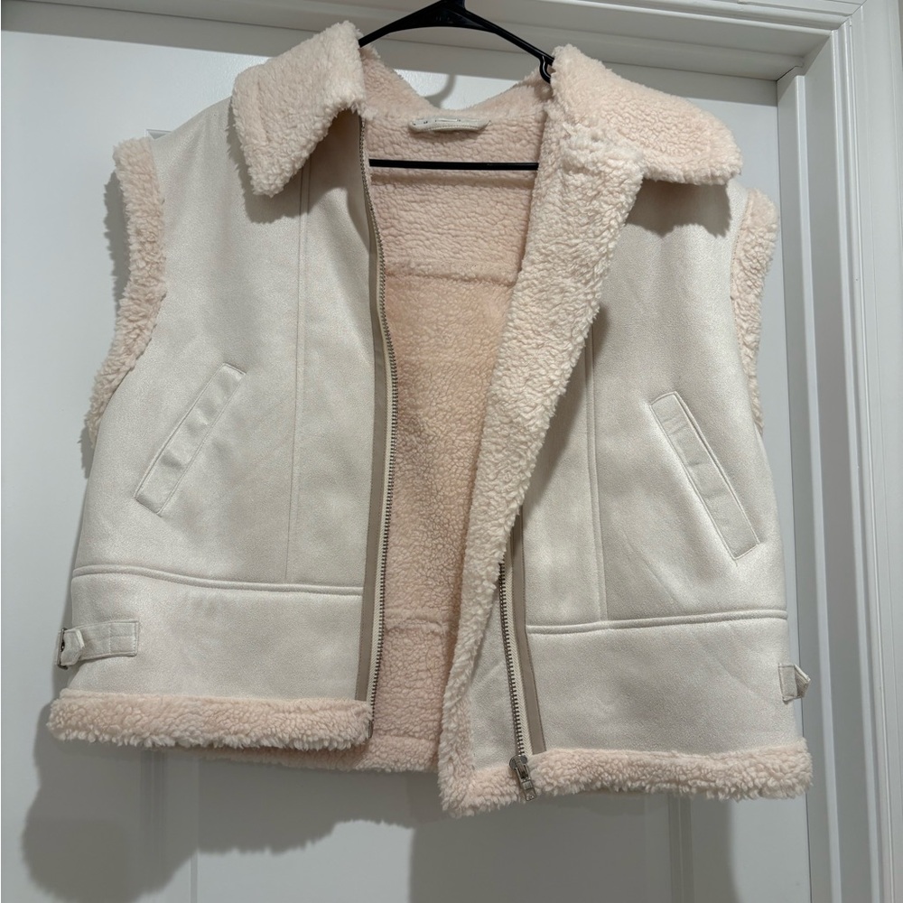 Women's Cream Shearling Vest- NWOT